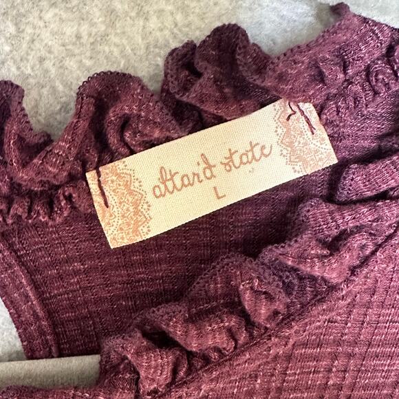 Altar'd State Tunic Blouse Size L Maroon Peplum Hem Checkered Knit Boho Top A&M - Picture 3 of 11